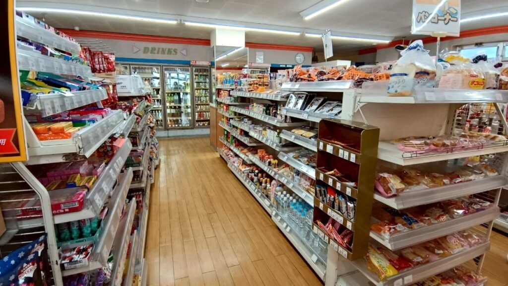 コンビニ併設
