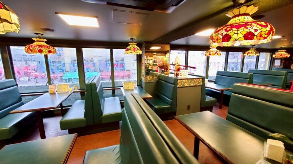函館駅前店 店内1