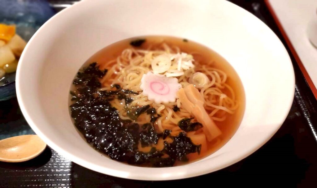 あごダシラーメン