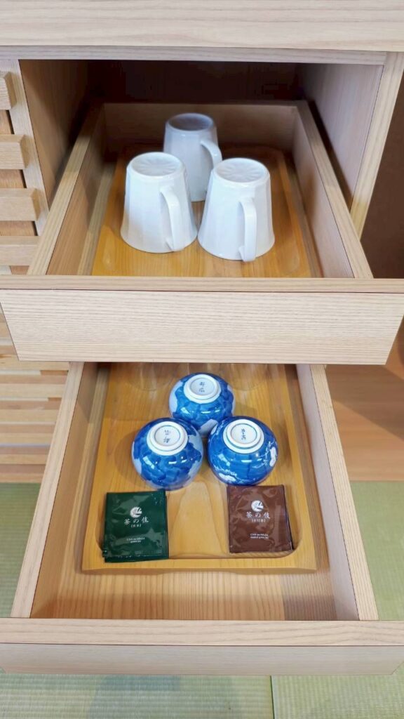 コップ類