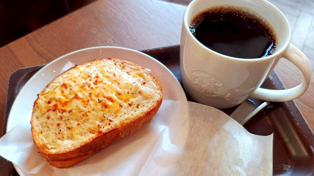 クロックムッシュとコーヒー