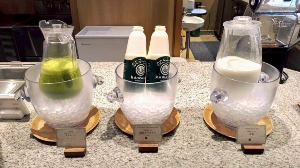 スムージー・飲むヨーグルト・牛乳