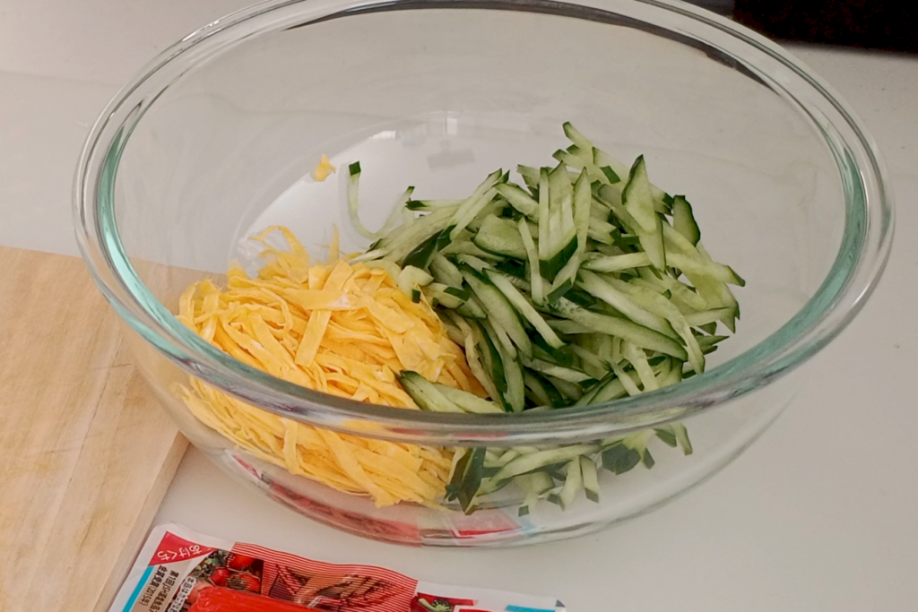 キュウリ千切り