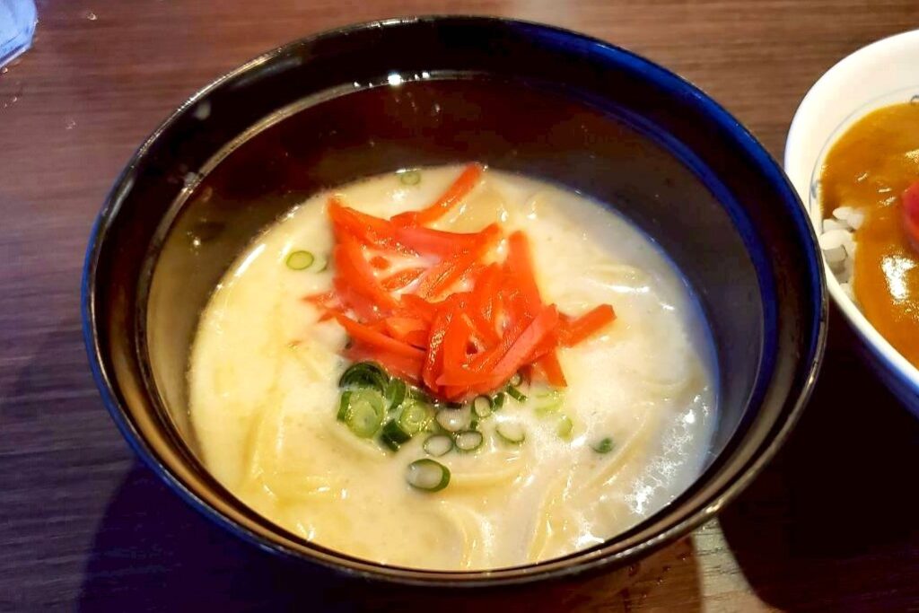 とんこつラーメン