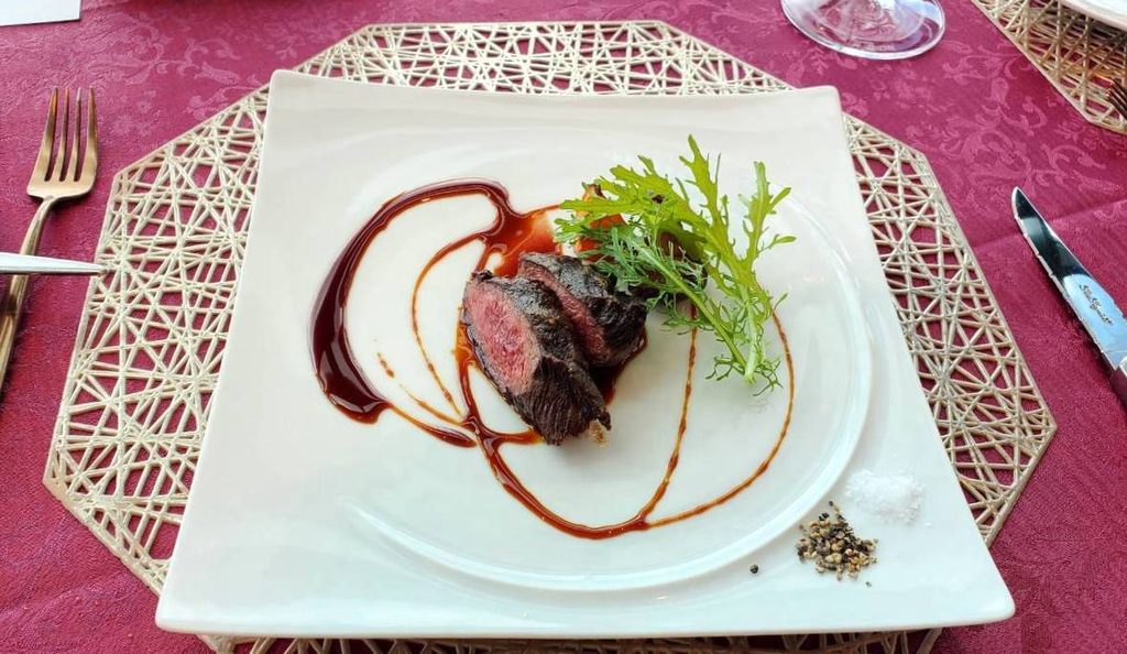 肉料理